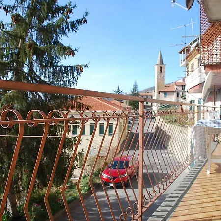 Casa Laura * Cesio